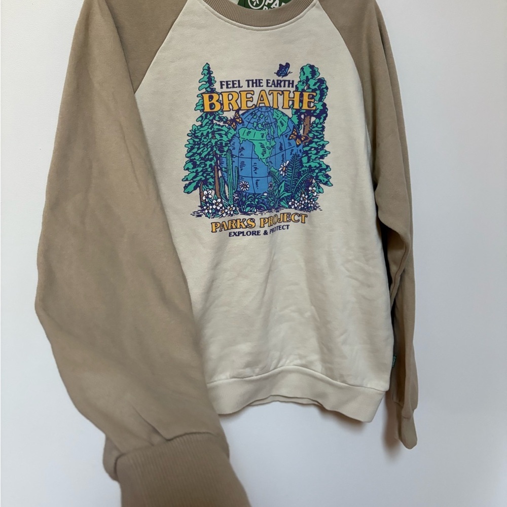 NWT Parks Project Feel The Earth Breathe Raglan Crew Size Medium - Picture 7 of 11
